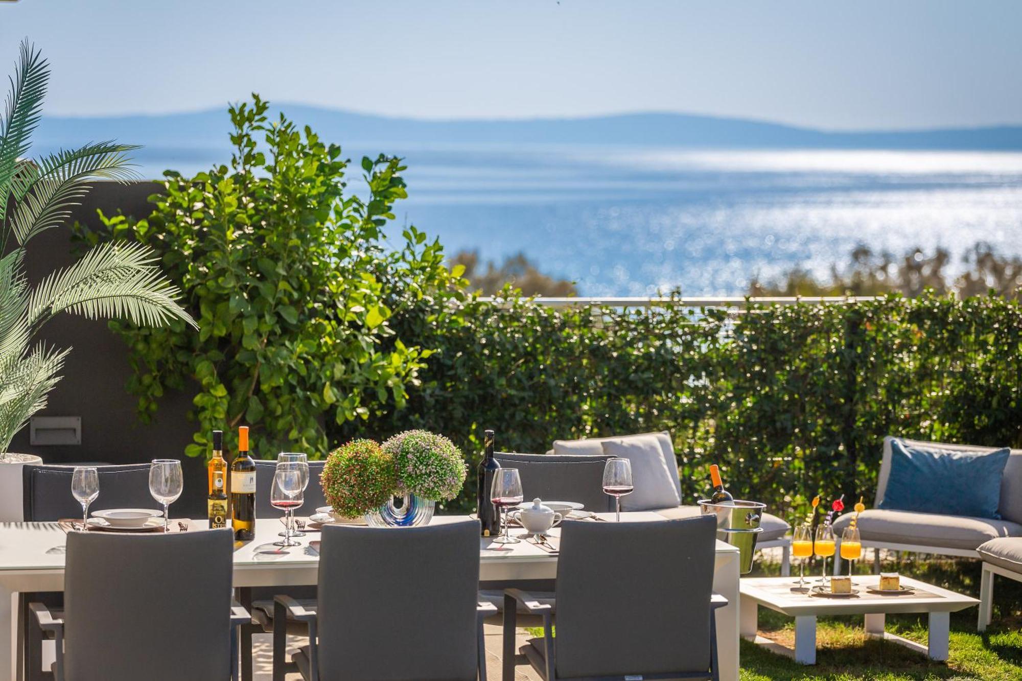 New Luxury Apartment With Private Heated Pool And Amazing Terrace With Seaview Split Bagian luar foto